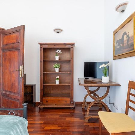 Luxury Apartment In The Heart Of Rome - Near Metro A And B Esterno foto